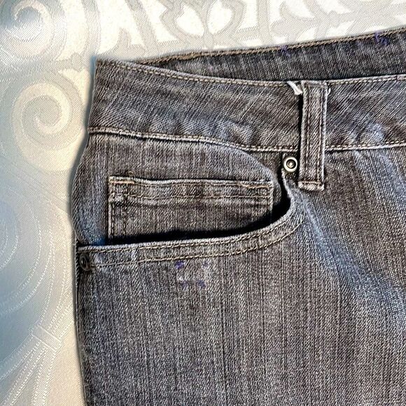 Motto embossed pattern back pockets lightly distressed jeans size 12 - Picture 4 of 11